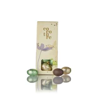 Mix von neue gefüllte Folieeier