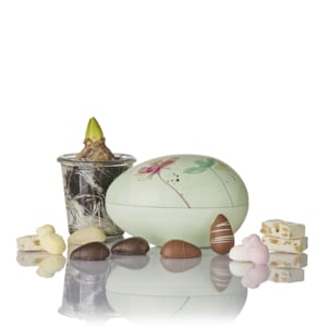Mix von Marzipaneier, Französischer Nougat und Ostersüßigkeiten