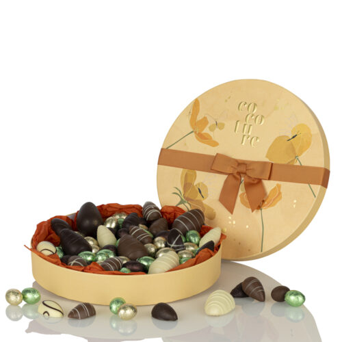 Mix von Schokoladeneier, assortierte Marzipaneier und Pralinéeier